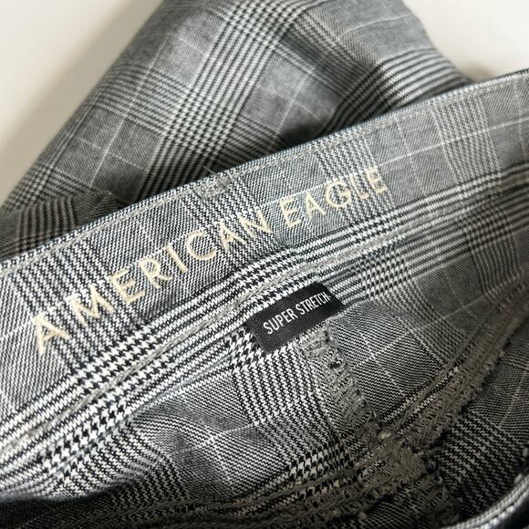 American Eagle Hi-Rise Plaid Jegging Pants Grey Size 10 Tall - Picture 5 of 11